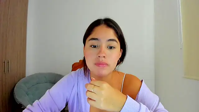 Snapshot of AriaMontgomery chatting on March 2025 02:56:02 PM AriaMontgomery online show from March 2025 02:56:02 PM