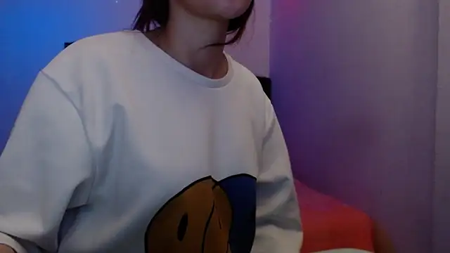 holy juli online show from April 2026 01:38:01 AM