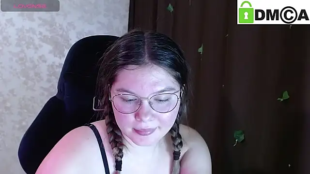 holy michela online show from October 2025 01:07:02 PM