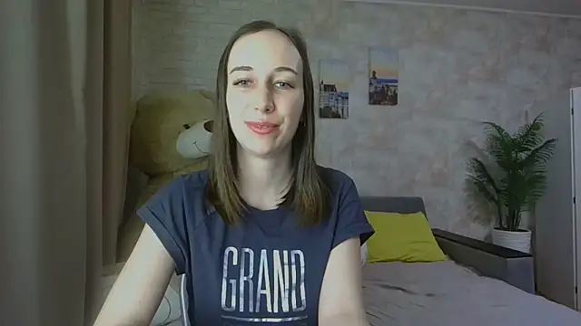 Snapshot of Anika_bloom chatting on October 2025 10:56:01 PM Anika bloom online show from October 2025 10:56:01 PM