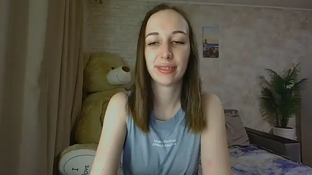 Snapshot of Anika_bloom chatting on November 2025 03:55:02 PM Anika bloom online show from November 2025 03:55:02 PM