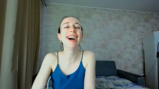 Snapshot of Anika_bloom chatting on June 2026 06:05:02 AM Anika bloom online show from June 2026 06:05:02 AM