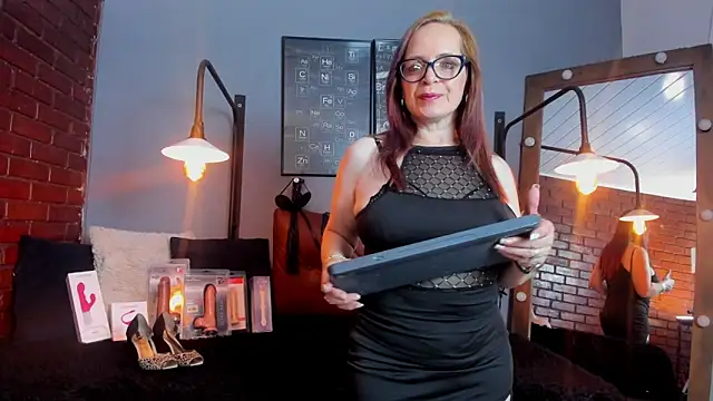 Snapshot of Samantha_mature56 chatting on January 2026 02:06:01 AM Samantha mature56 online show from January 2026 02:06:01 AM