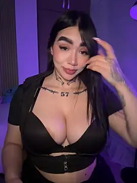 Nickiiiii online show from March 2026 07:58:02 AM