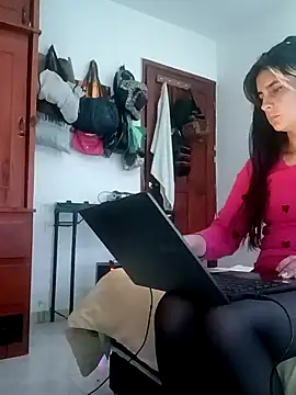 Snapshot of samanta_rosas1 chatting on January 2025 12:37:01 AM samanta rosas1 online show from January 2025 12:37:01 AM