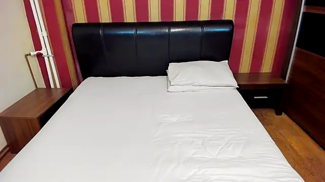 Snapshot of AshPage chatting on December 2024 10:21:01 PM AshPage online show from December 2024 10:21:01 PM