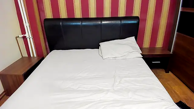 Snapshot of AshPage chatting on December 2024 01:25:01 AM AshPage online show from December 2024 01:25:01 AM