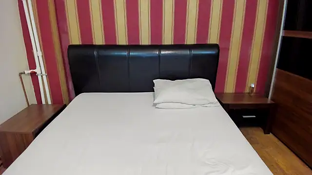 Snapshot of AshPage chatting on December 2024 10:25:01 PM AshPage online show from December 2024 10:25:01 PM