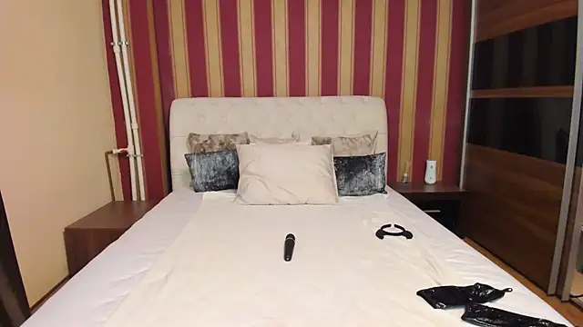 Snapshot of AshPage chatting on September 2025 08:21:02 PM AshPage online show from September 2025 08:21:02 PM