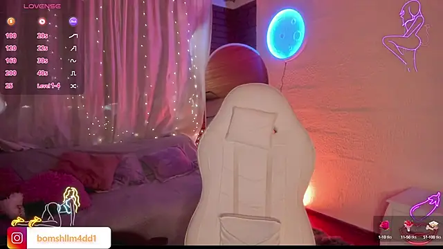 Snapshot of sunshine_maddy chatting on January 2025 10:02:01 PM sunshine maddy online show from January 2025 10:02:01 PM