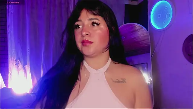 Snapshot of sunshine_maddy chatting on February 2025 11:06:02 PM sunshine maddy online show from February 2025 11:06:02 PM