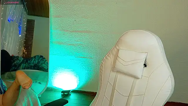 Snapshot of sunshine_maddy chatting on November 2025 11:48:02 PM sunshine maddy online show from November 2025 11:48:02 PM