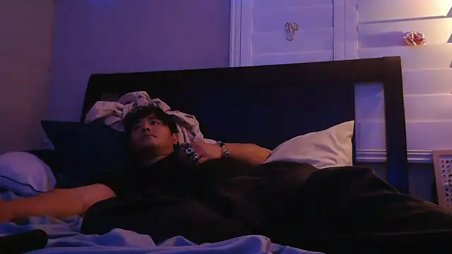 Snapshot of cloudyspun chatting on November 2025 04:33:02 AM cloudyspun online show from November 2025 04:33:02 AM