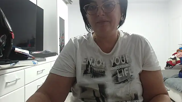 Amandamuller1982 online show from October 2025 08:24:02 PM