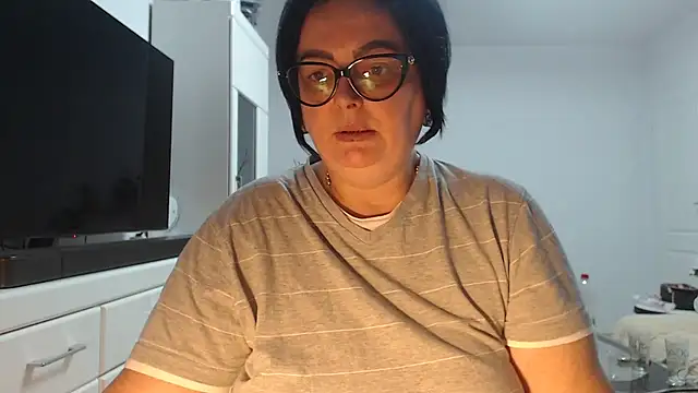 Amandamuller1982 online show from July 2026 12:28:01 AM