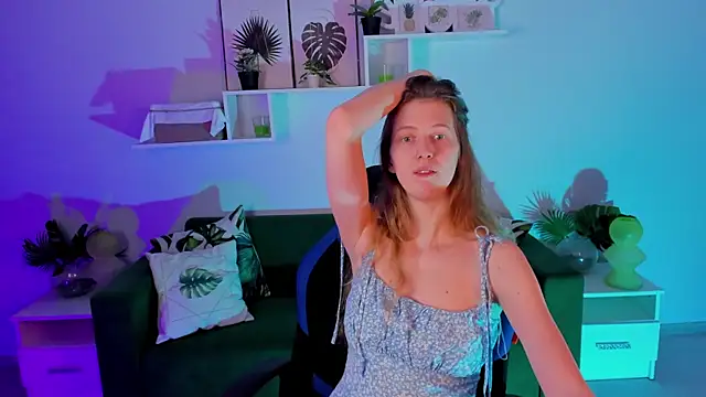 Sharon Evansi online show from February 2025 02:49:01 PM