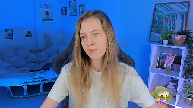 Sharon Evansi online show from March 2025 11:47:02 AM