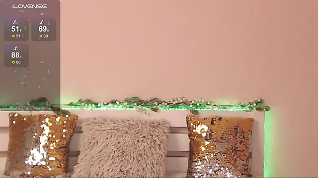 Snapshot of AureliaNoir_ chatting on January 2025 05:16:02 PM AureliaNoir online show from January 2025 05:16:02 PM