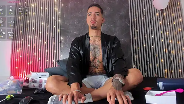 Snapshot of Duriel_ chatting on December 2024 12:06:01 PM Duriel  online show from December 2024 12:06:01 PM