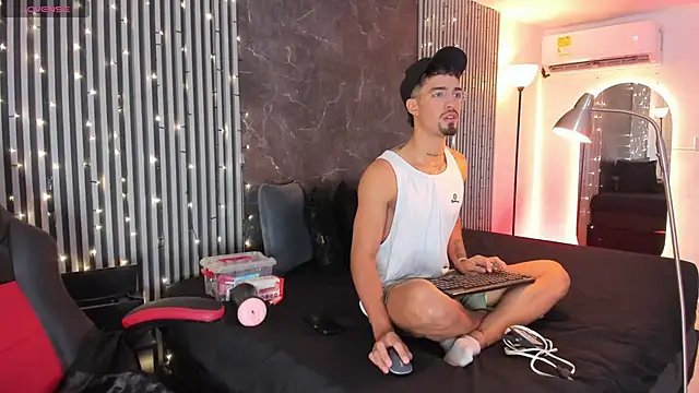 Snapshot of Duriel_ chatting on January 2025 12:27:02 PM Duriel  online show from January 2025 12:27:02 PM