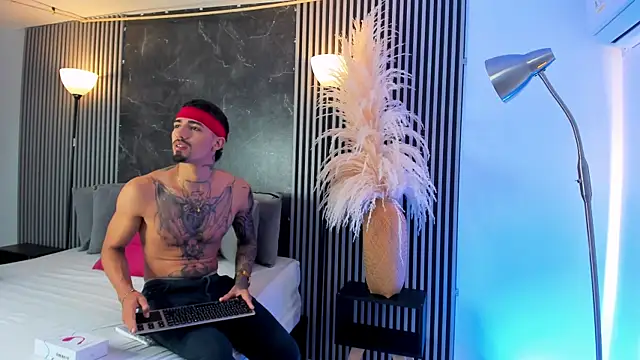 Snapshot of Duriel_ chatting on March 2025 12:41:02 PM Duriel  online show from March 2025 12:41:02 PM