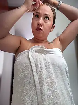 VIOLETA-25  online show from March 2026 02:54:01 PM