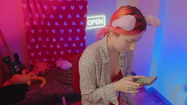 Snapshot of Bloom-fairy chatting on February 2026 01:40:01 PM Bloom-fairy online show from February 2026 01:40:01 PM