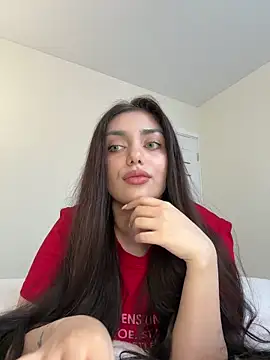 Snapshot of Sweet_Khalifa_ chatting on February 2025 01:29:01 PM Sweet Khalifa  online show from February 2025 01:29:01 PM