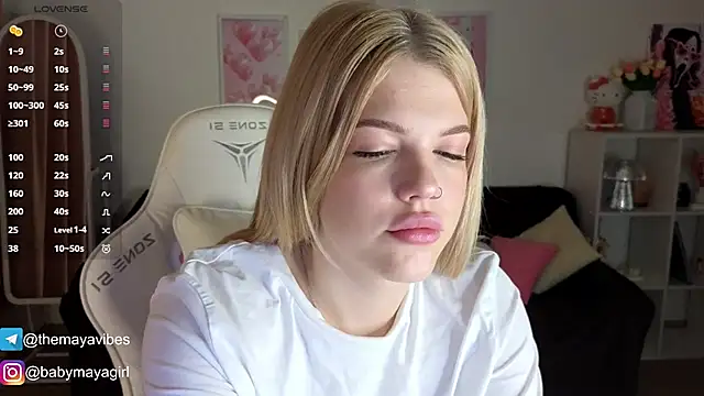 Maya Rave online show from November 2025 03:49:01 AM