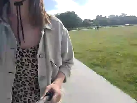 M1lfa online show from December 2024 08:23:02 PM