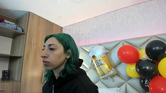 Im gaia online show from October 2025 12:35:01 PM