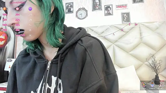 Im gaia online show from October 2025 12:27:01 PM