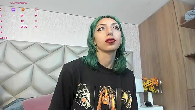 Im gaia online show from December 2025 12:32:01 PM