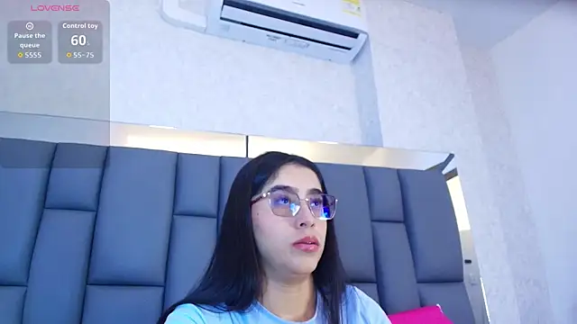 Amy wats0n online show from April 2026 07:07:01 PM