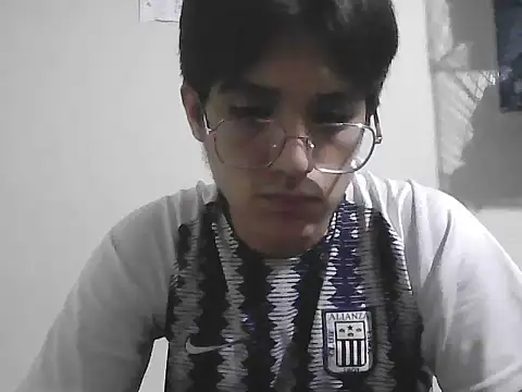 Snapshot of HardDick2 chatting on June 2026 06:27:01 AM HardDick2 online show from June 2026 06:27:01 AM