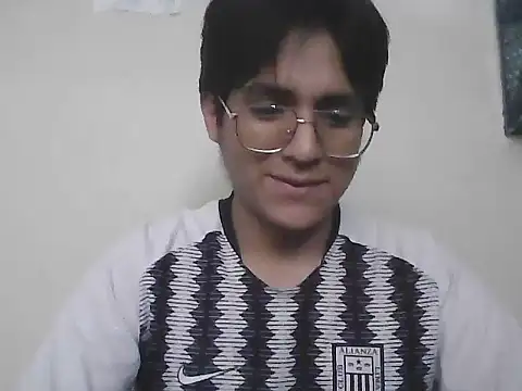 Snapshot of HardDick2 chatting on June 2026 03:40:01 PM HardDick2 online show from June 2026 03:40:01 PM