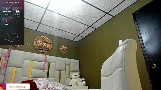 Mia scarlet69 online show from April 2026 12:17:01 PM