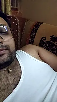 hardyloves online show from December 2024 09:52:01 PM