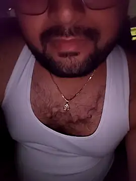 hardyloves online show from December 2024 09:11:02 PM