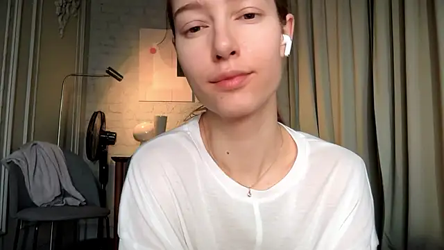 solar bella online show from February 2026 06:31:01 AM