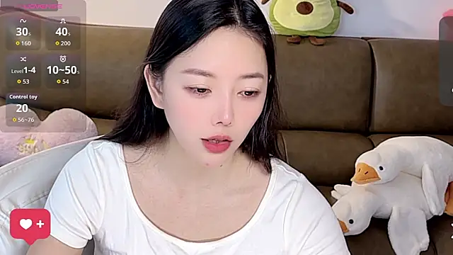 Yilin1999 online show from October 2025 06:56:02 AM