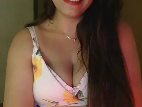 Snapshot of diva-22 chatting on May 2026 05:32:02 PM diva-22 online show from May 2026 05:32:02 PM