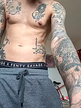 mileflav0r online show from April 2026 06:33:01 AM