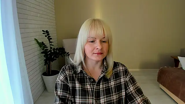 Alicee Gracee online show from February 2026 11:47:02 AM