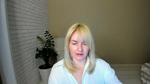 Alicee Gracee online show from February 2026 07:34:02 PM