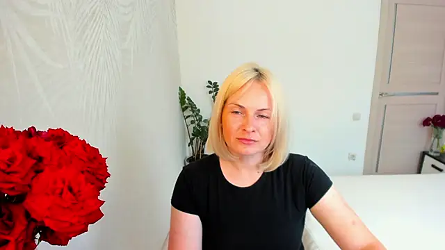 Snapshot of Alicee_Gracee chatting on June 2026 09:23:01 AM Alicee Gracee online show from June 2026 09:23:01 AM