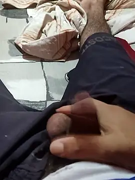 Snapshot of JuggedRegrets chatting on January 2026 01:00:02 AM JuggedRegrets online show from January 2026 01:00:02 AM