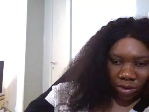 Snapshot of bonbonaumiel chatting on December 2024 04:29:02 PM bonbonaumiel online show from December 2024 04:29:02 PM