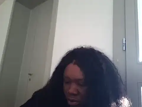 Snapshot of bonbonaumiel chatting on December 2024 02:17:02 PM bonbonaumiel online show from December 2024 02:17:02 PM