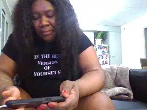 Snapshot of bonbonaumiel chatting on December 2024 07:32:01 PM bonbonaumiel online show from December 2024 07:32:01 PM